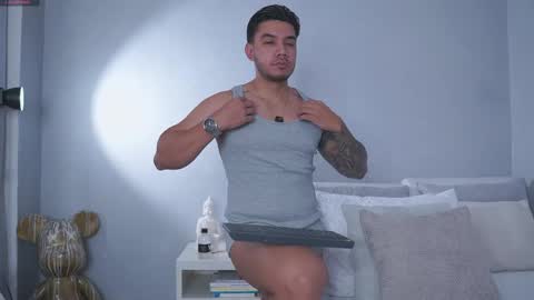 Adan Johns online show from 05.06.26