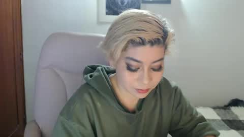 adan_romanoff online show from 12.04.25