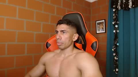 Adan Sin online show from 01.05.25