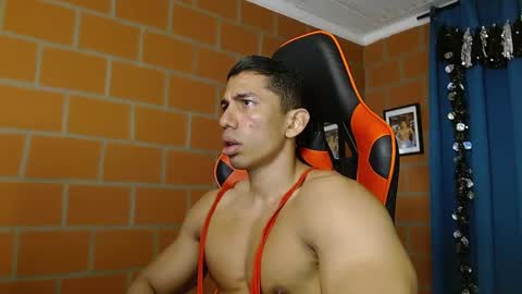 Adan Sin online show from 02.12.25