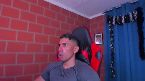 Adan Sin online show from 03.08.25