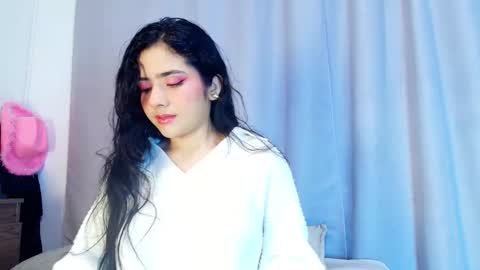  Adara Johnson  online show from 11.05.25