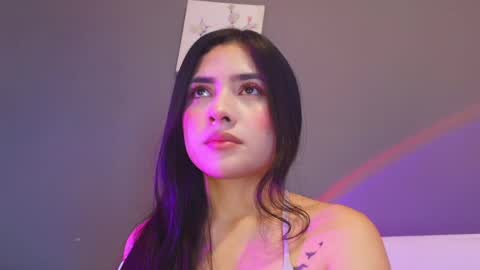 Snapshot of adara_johnson_ chatting on 06.03.26 Adara Johnson online show from 06.03.26