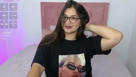 Snapshot of adara_lennox chatting on 01.21.25 ADARA online show from 01.21.25