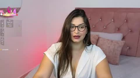 Snapshot of adara_lennox chatting on 02.24.25 ADARA online show from 02.24.25