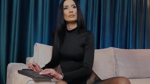 Snapshot of addictivesin chatting on 11.23.25 GAbby----Onlyfans online show from 11.23.25