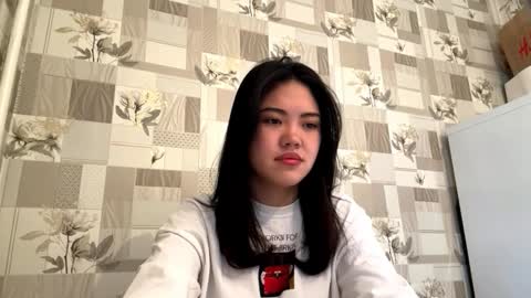Snapshot of addiekrohn chatting on 09.10.25 Mary online show from 09.10.25