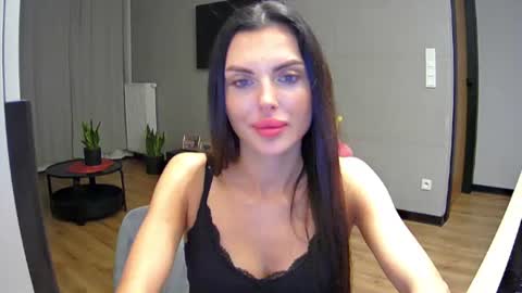 Snapshot of addisonadore chatting on 06.11.26 ADDISON online show from 06.11.26