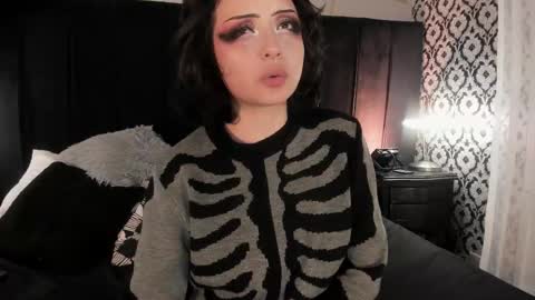 Ade  online show from 12.21.25