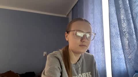 Emma online show from 10.12.25