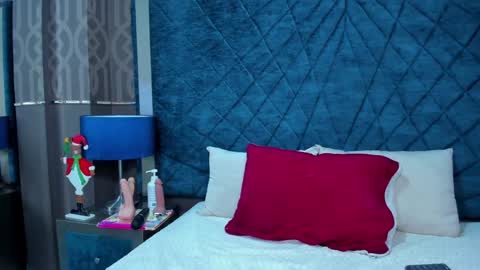 Adelaine online show from 12.24.24