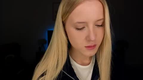 Adele online show from 04.15.26