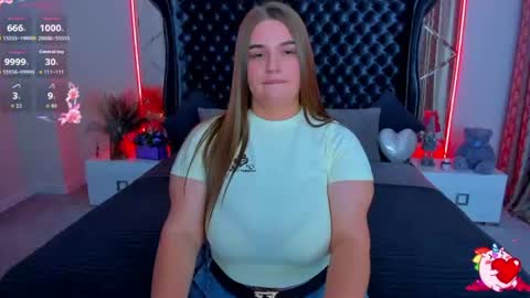 Snapshot of adele_sugar chatting on 06.19.26 Your Adele online show from 06.19.26
