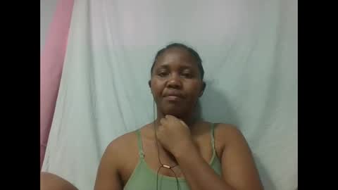 Snapshot of adelealy chatting on 10.11.25 adelealy online show from 10.11.25