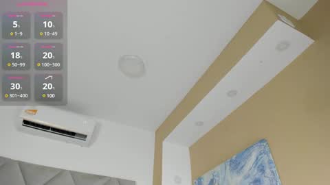 Snapshot of adelehottman chatting on 02.24.25 Adele online show from 02.24.25