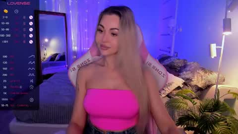 Adele online show from 04.14.26