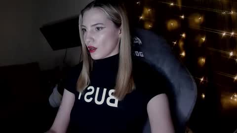 Adele Shine online show from 03.06.25