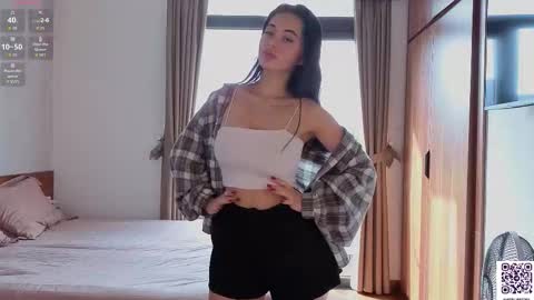 Adelia online show from 10.31.25