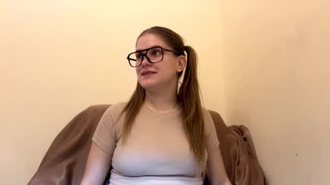 Snapshot of adeliaebbers chatting on 11.26.25 Katherine online show from 11.26.25