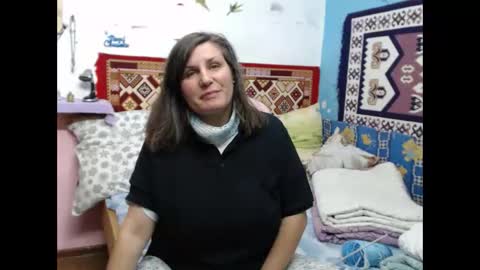 Snapshot of adelineblueeyes chatting on 10.06.25 Larisa online show from 10.06.25