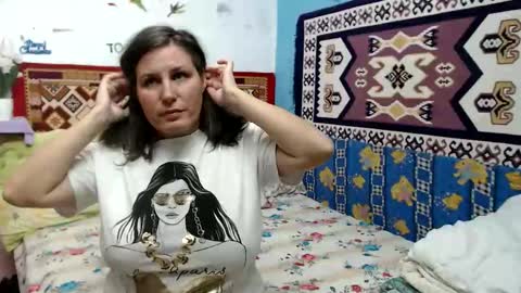Snapshot of adelineblueeyes chatting on 10.12.25 Larisa online show from 10.12.25