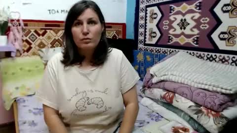 Larisa online show from 11.24.25