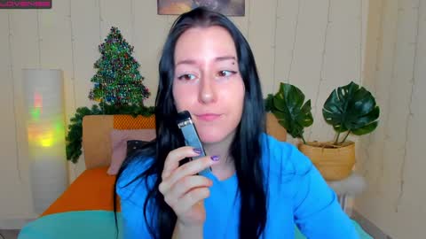 Snapshot of adell_berry chatting on 12.19.24 Adel online show from 12.19.24