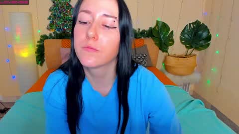 Snapshot of adell_berry chatting on 12.19.24 Adel online show from 12.19.24