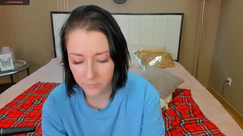 Snapshot of adell_berry chatting on 02.05.25 Adel online show from 02.05.25