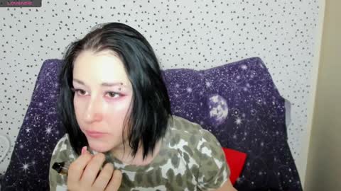 Snapshot of adell_berry chatting on 02.07.25 Adel online show from 02.07.25