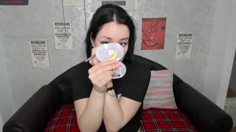 Snapshot of adell_berry chatting on 03.02.25 Adel online show from 03.02.25