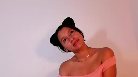 Snapshot of adelle_rose1 chatting on 01.29.25 Adelle online show from 01.29.25