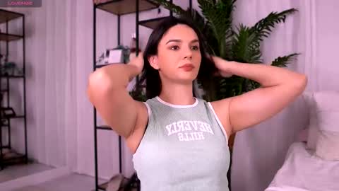 Snapshot of adellevixen chatting on 01.09.26 Adelle online show from 01.09.26