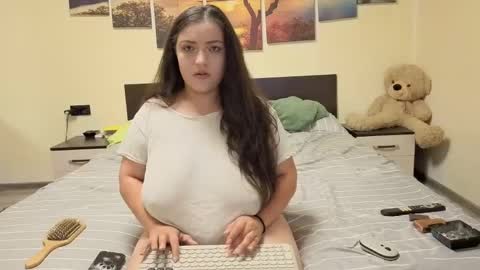 Adellineee online show from 05.22.26