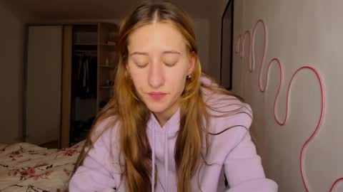 Snapshot of adellqueen chatting on 05.17.26 Adell online show from 05.17.26