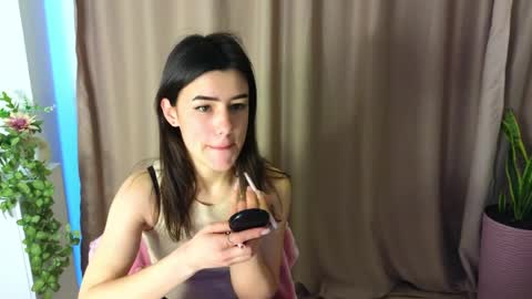 Adellyy online show from 04.04.26