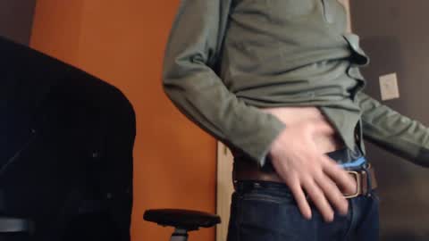 Snapshot of adequate_cock chatting on 12.12.24 adequate_cock online show from 12.12.24