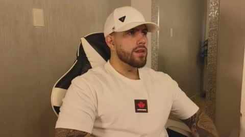 Snapshot of ades_lowe chatting on 11.06.25 Ades online show from 11.06.25