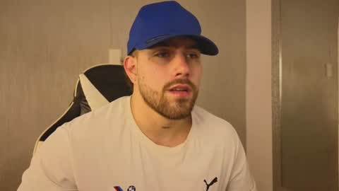 Snapshot of ades_lowe chatting on 11.14.25 Ades online show from 11.14.25