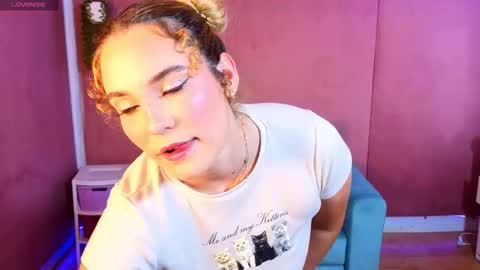 Adhara online show from 03.26.26