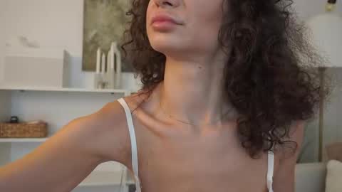 Snapshot of adisson_fox chatting on 09.22.25 Adisson Fox online show from 09.22.25