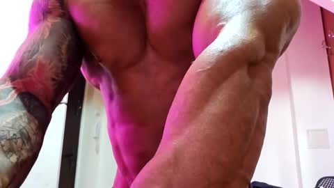 Snapshot of adonis_msc chatting on 04.05.26 Adonis online show from 04.05.26