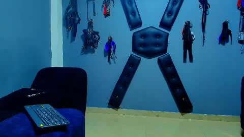 Snapshot of adonisdios chatting on 04.22.26 adonisdios online show from 04.22.26