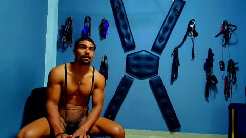 Snapshot of adonisdios chatting on 05.18.26 adonisdios online show from 05.18.26