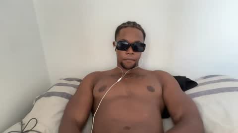 Snapshot of adonisray chatting on 07.22.26 adonisray online show from 07.22.26
