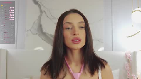 adoracortes online show from 11.12.25