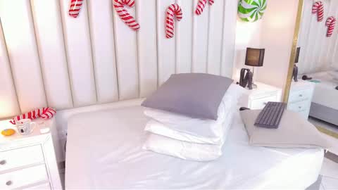 ANDREA PEREZ online show from 12.19.25