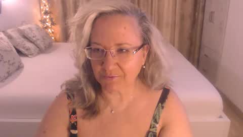 Snapshot of adrena_ chatting on 05.06.26 Cryna online show from 05.06.26