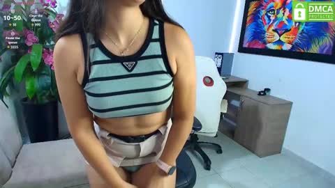 Snapshot of adri_miller chatting on 11.21.25 adri miller online show from 11.21.25