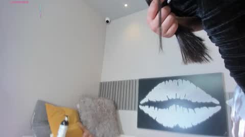 Snapshot of adri_silva_ chatting on 03.22.26 adri online show from 03.22.26